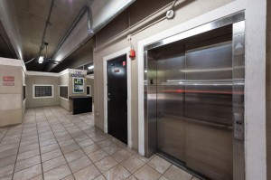 Apartments for Rent in Houston, TX - Elevator & Mail Room      